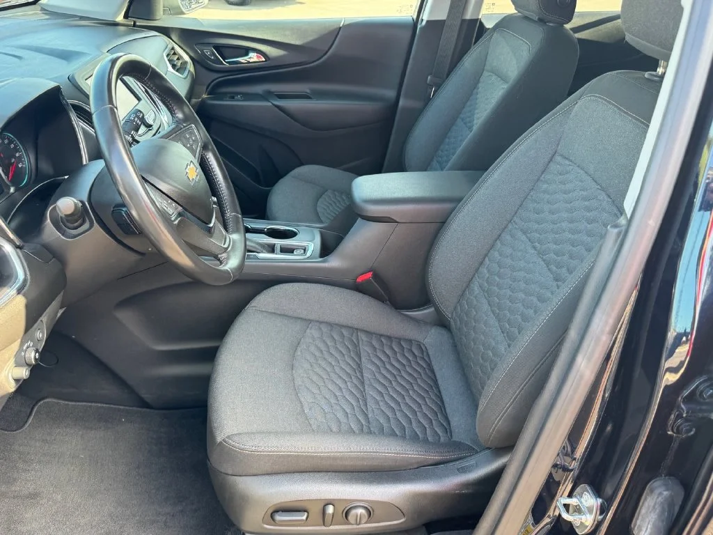 Used 2020 Blue Chevrolet LT image 7