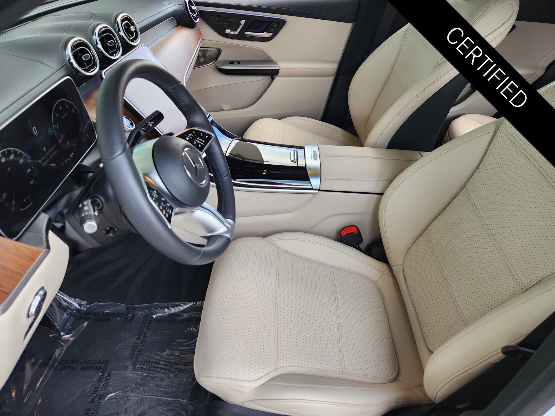 Certified Used 2024 MANUFAKTUR Moonlight White Metallic Mercedes-Benz GLC 300 image 15