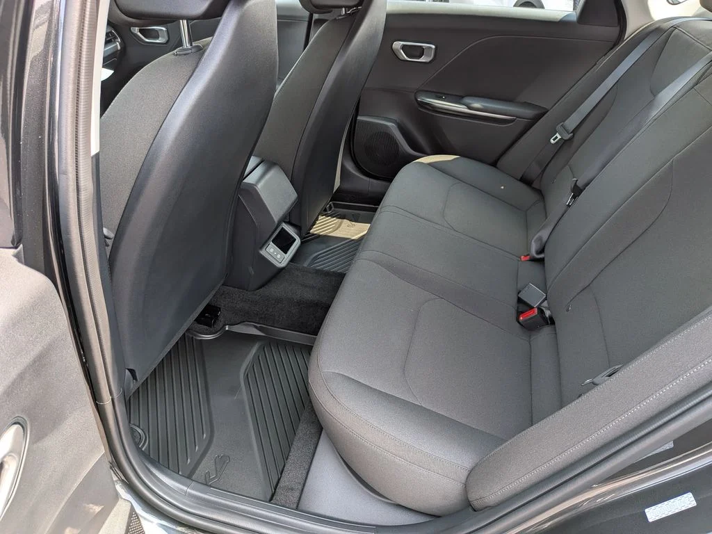 New 2026  Kia LXS image 46