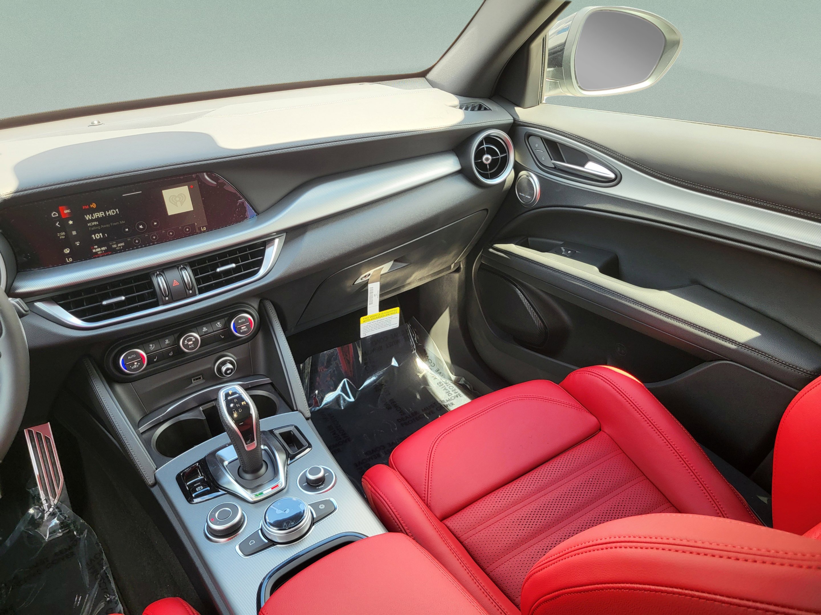 New 2026 Milano White Alfa Romeo  image 43