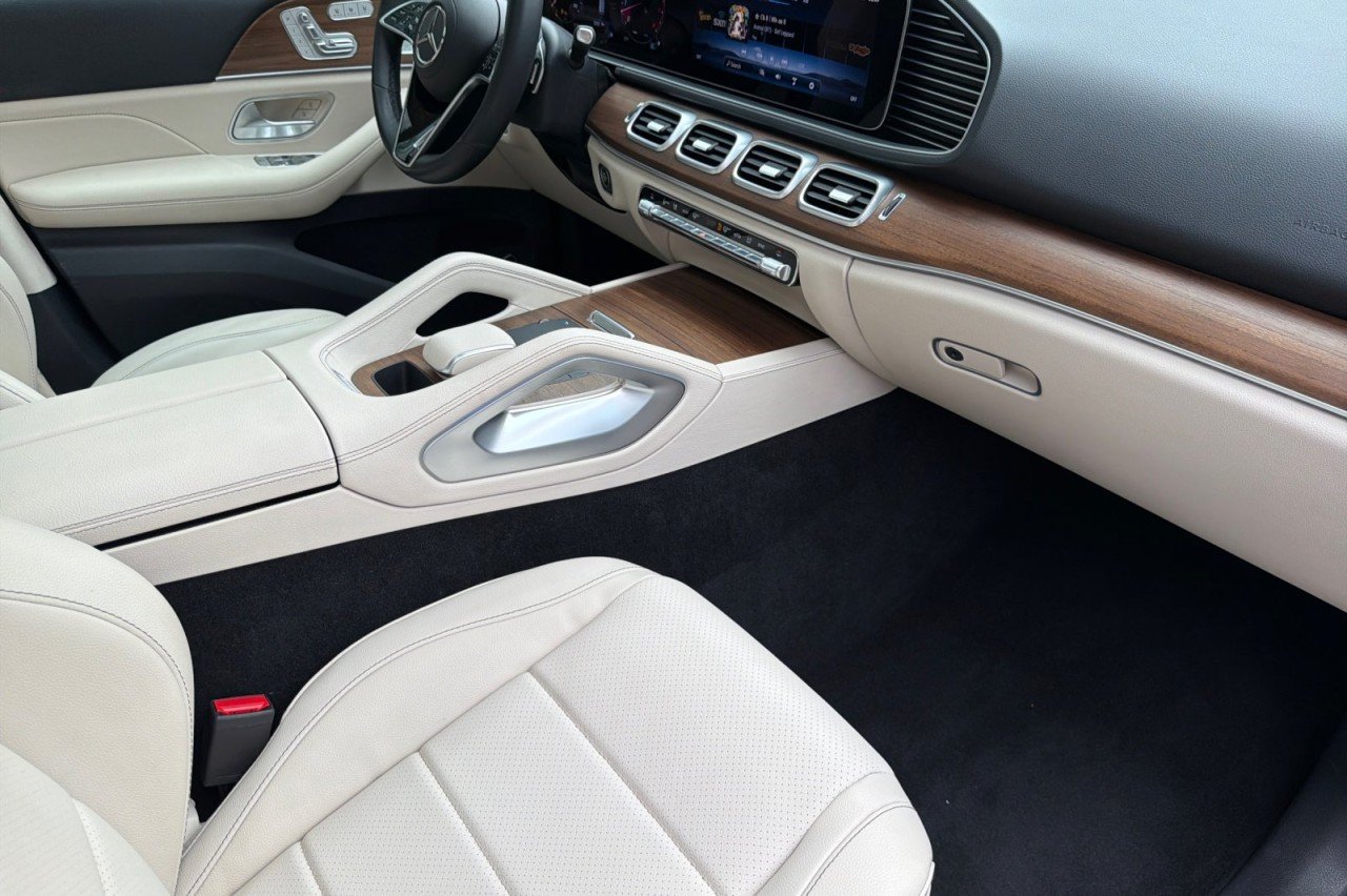 Certified Used 2024 Black Mercedes-Benz GLE 350 image 15