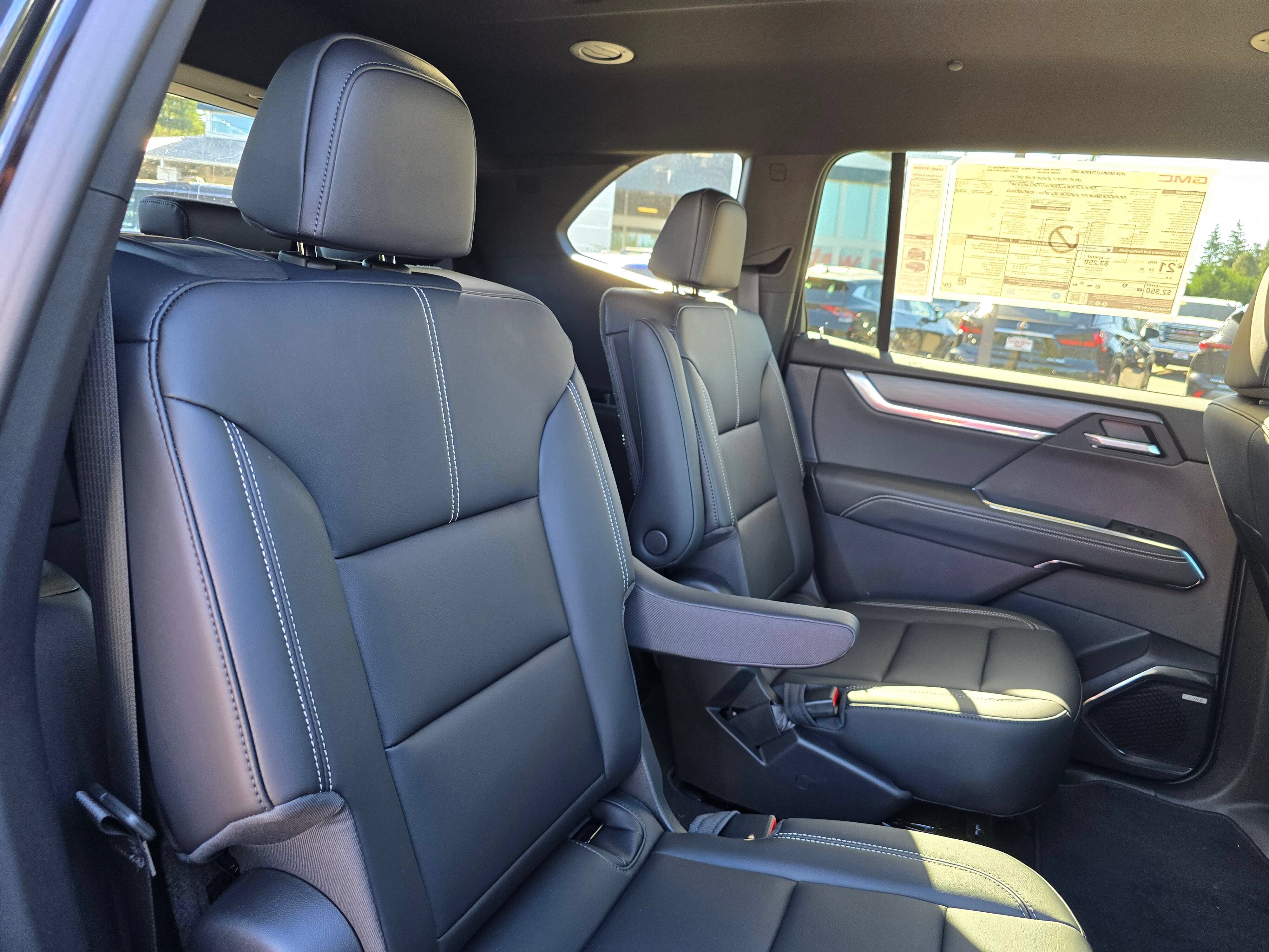 2026 GMC Acadia Elevation - Photo 12