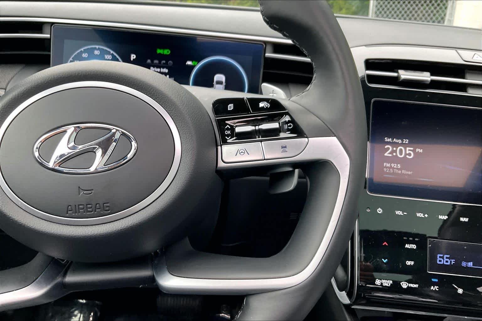 Used 2024 Amazon Gray Hyundai Limited image 24
