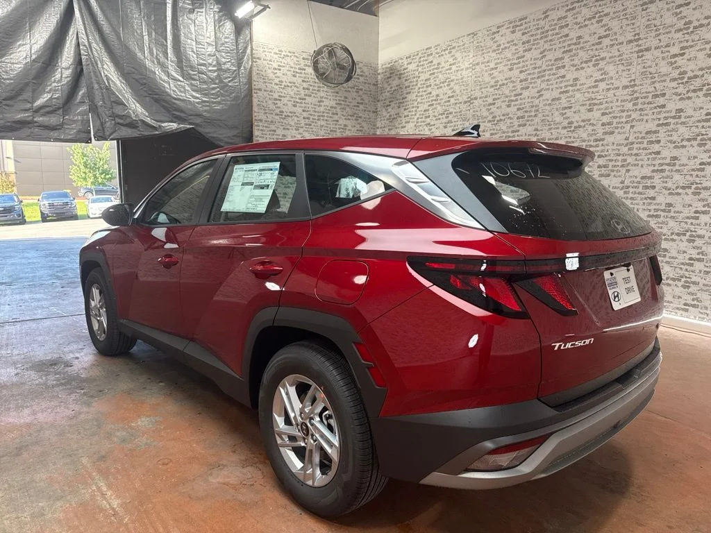 New 2026 Ultimate Red Hyundai SE image 5