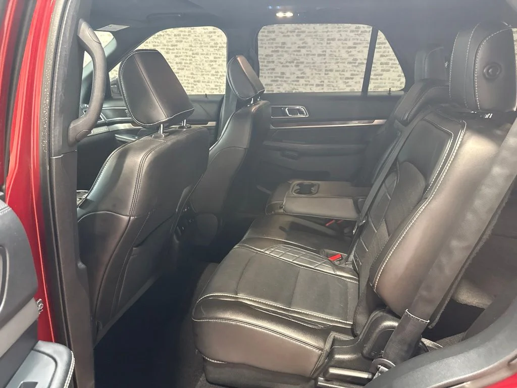 Used 2018 Red Ford Platinum image 15