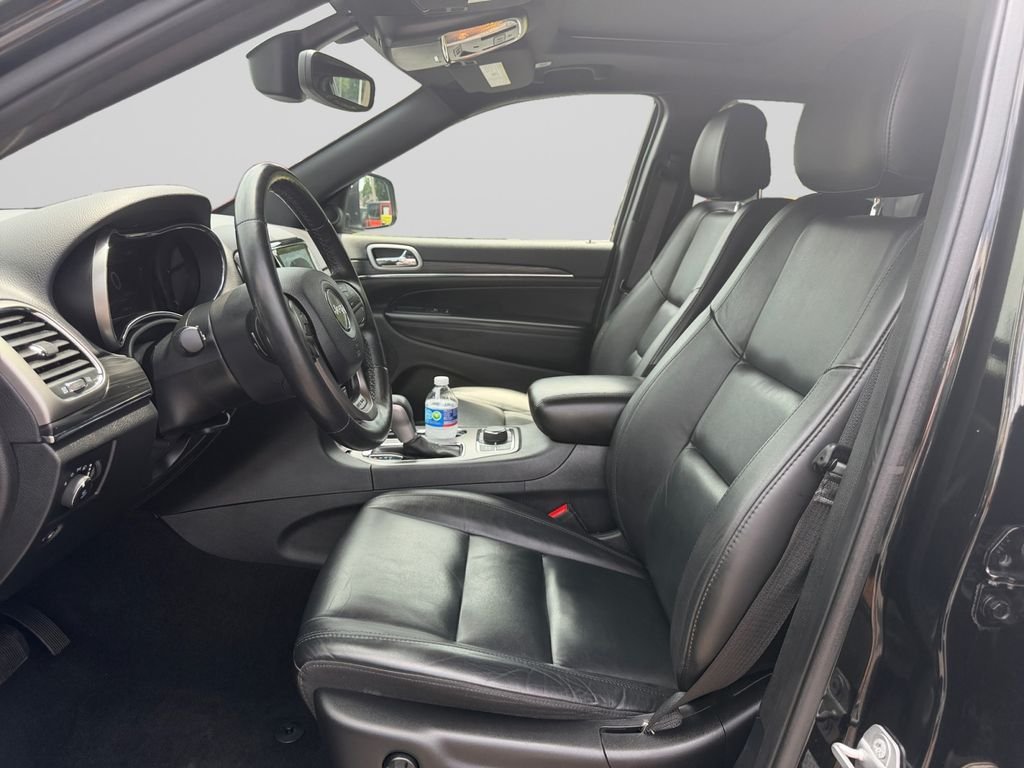 Used 2019 Black Jeep Limited image 10