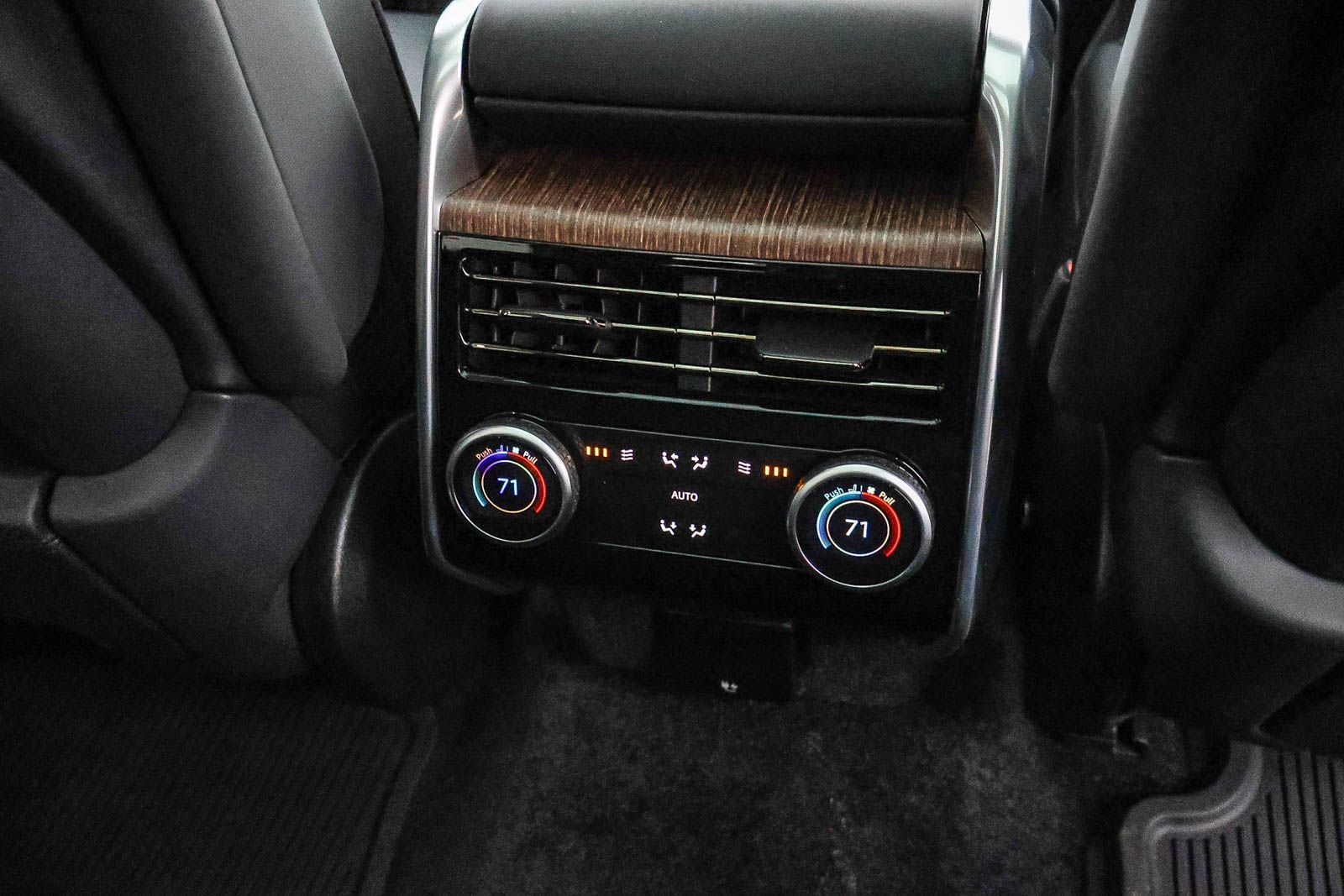 2025 Land Rover Range Rover SE - Photo 20
