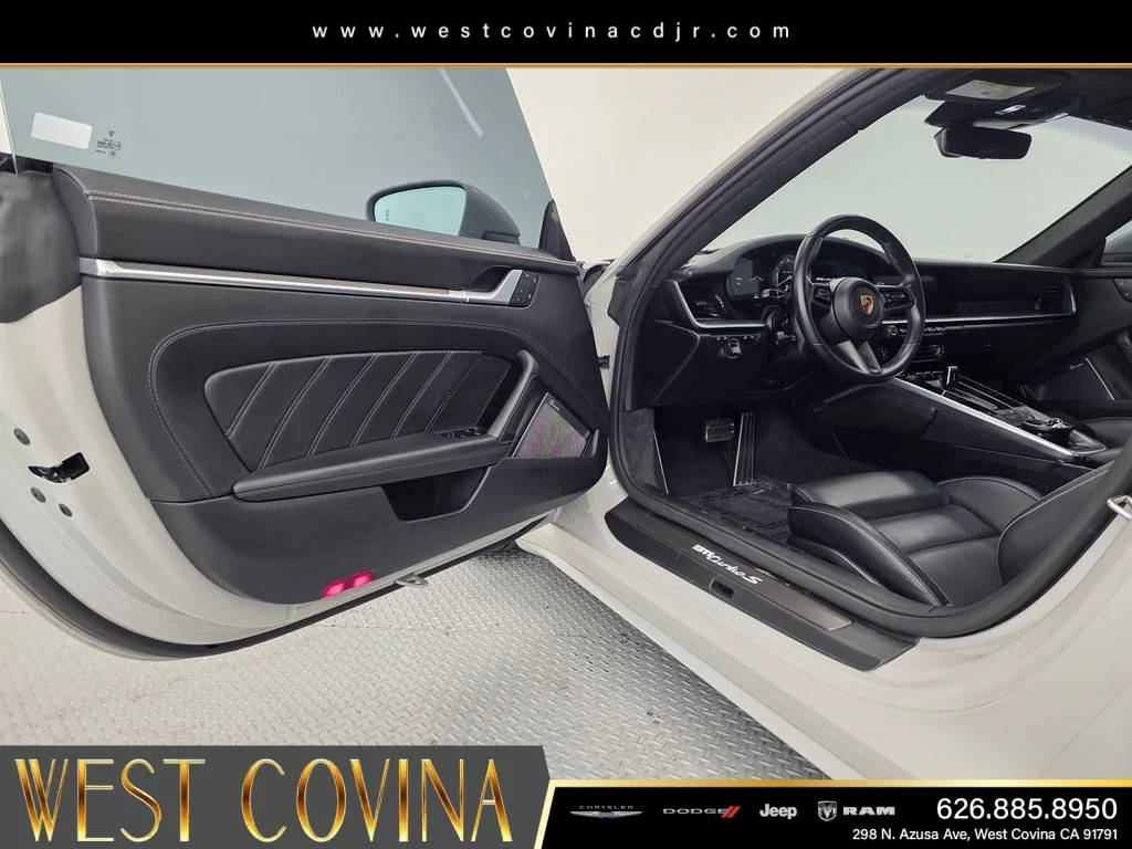 Used 2022  Porsche Turbo S image 30