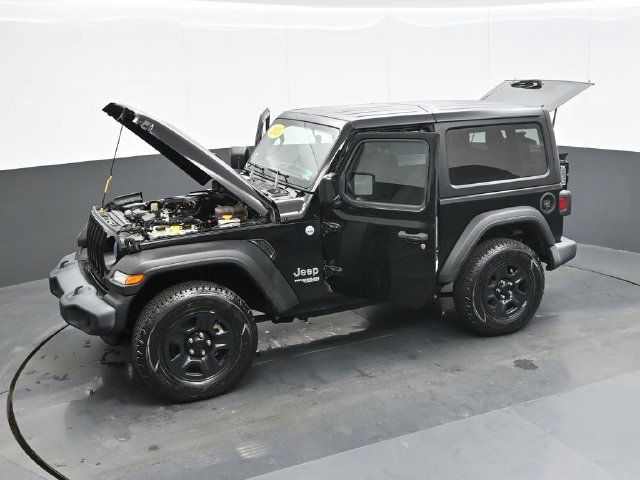 Used 2021 Black Jeep Sport image 28