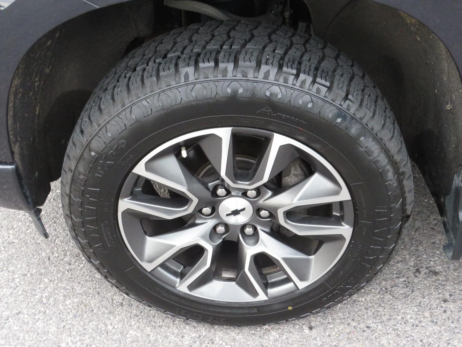 Used 2022 DARK ASH METALLIC Chevrolet RST image 15