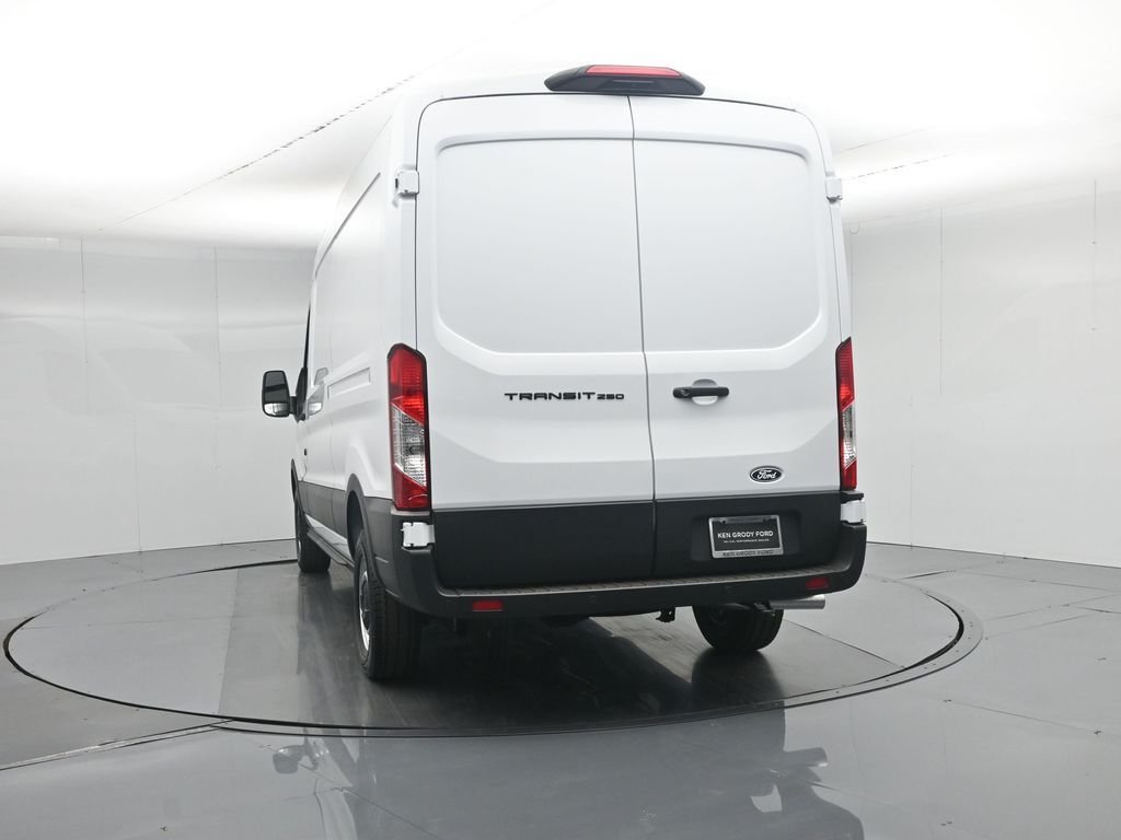 New 2026 Oxford White Ford Base image 25