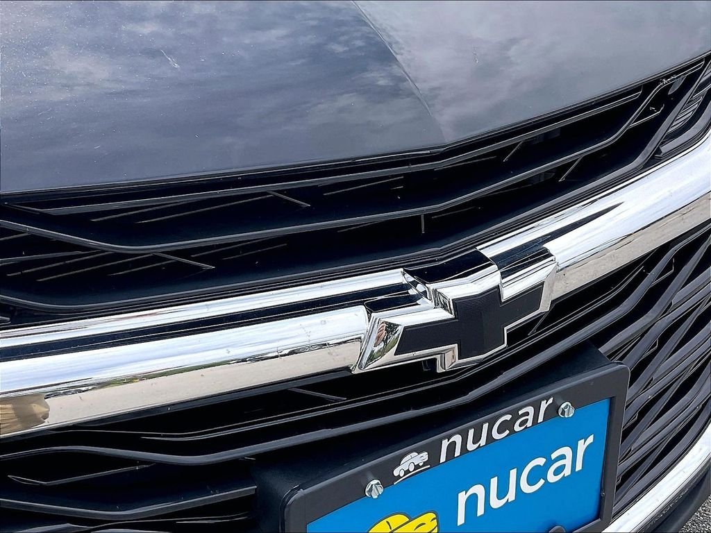 Used 2024 Mosaic Black Metallic Chevrolet RS image 28