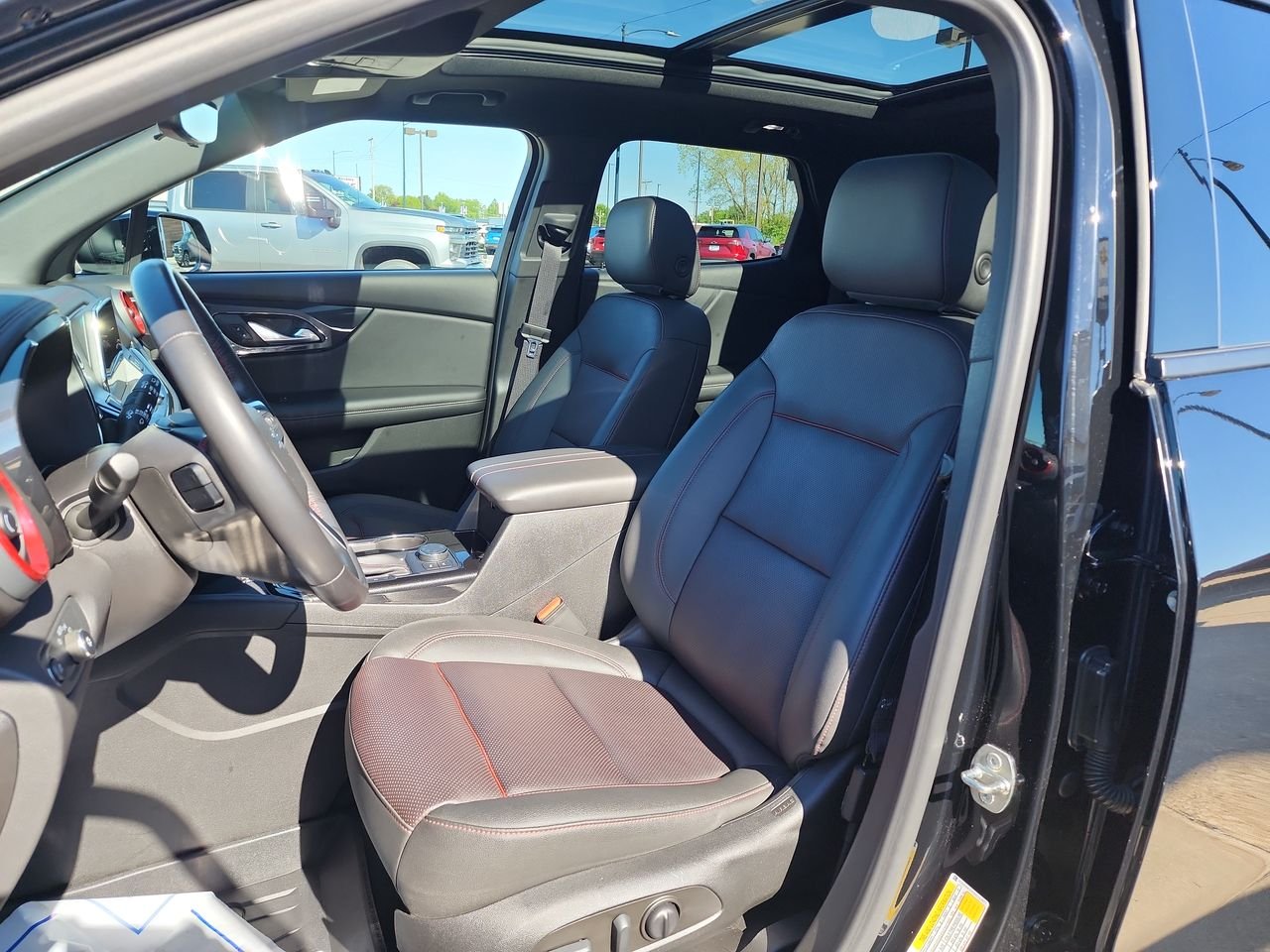 Used 2022 Black Chevrolet RS image 11