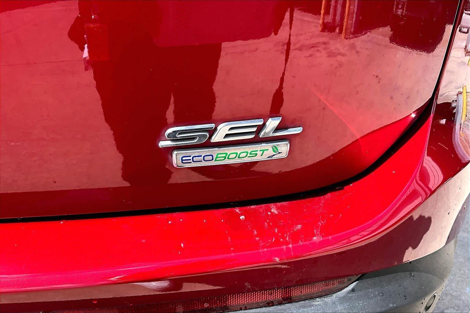 Used 2015 Ruby Red Metallic Tinted Clearcoat Ford SEL image 10