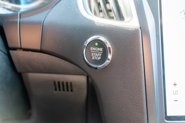Used 2023 Green Ford SEL image 23
