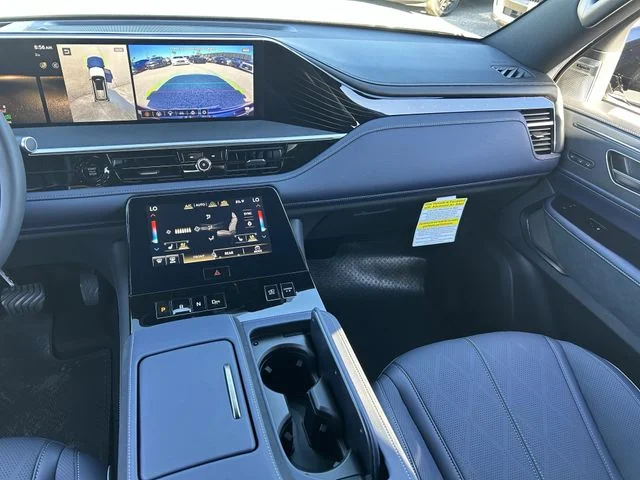 2026 INFINITI QX80 Sport - Photo 17