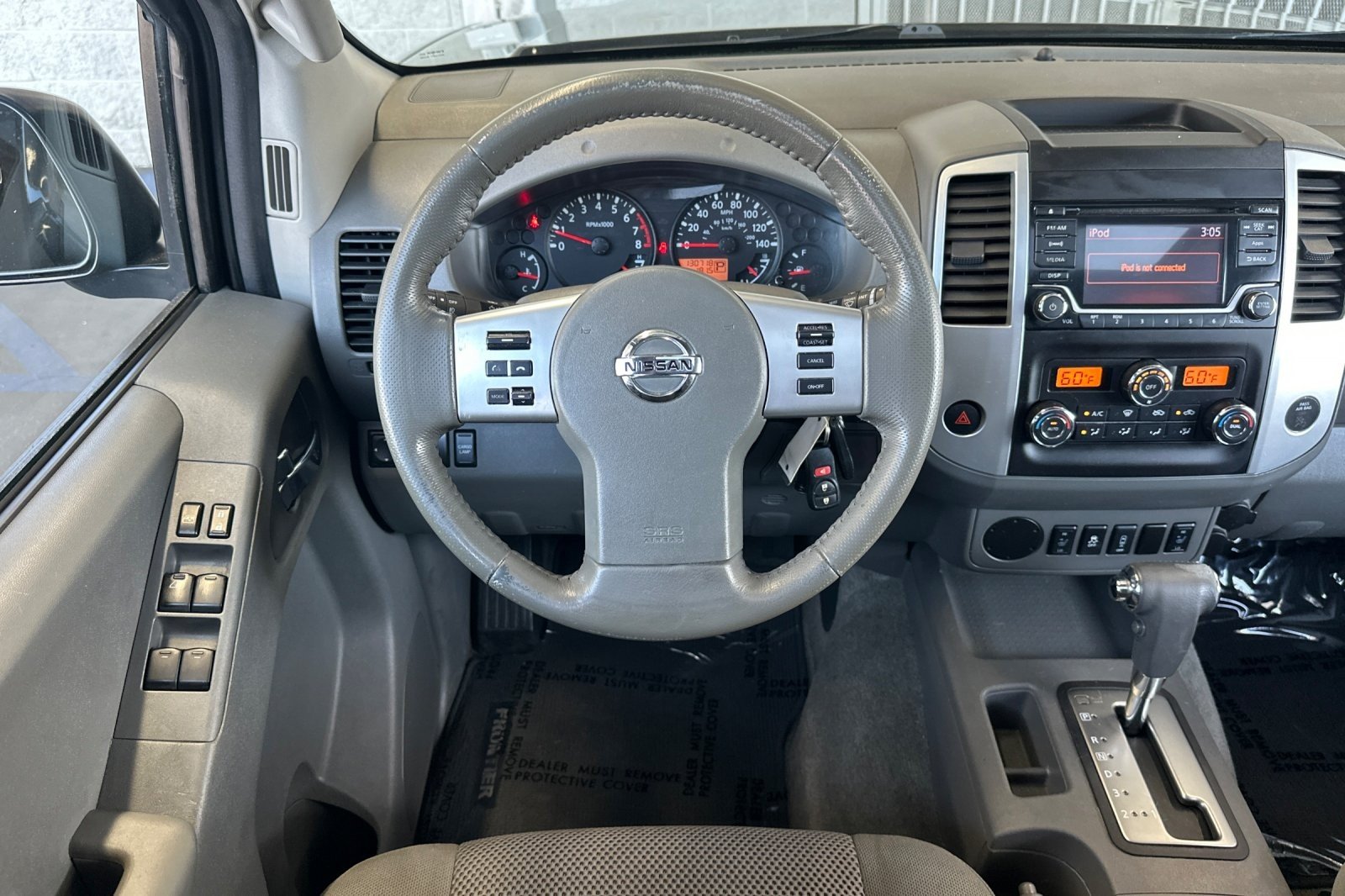 Used 2016  Nissan SV image 13