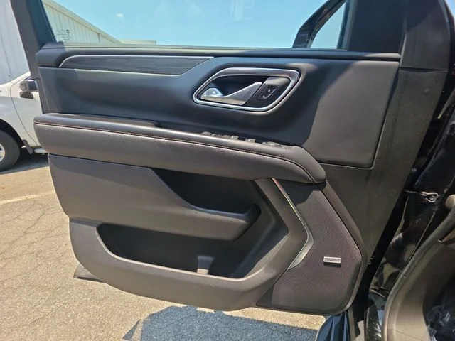 Used 2021 Black GMC SLT image 29