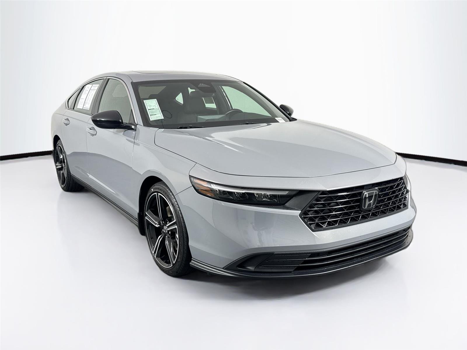 Used 2025 Urban Gray Pearl Honda Sport image 9