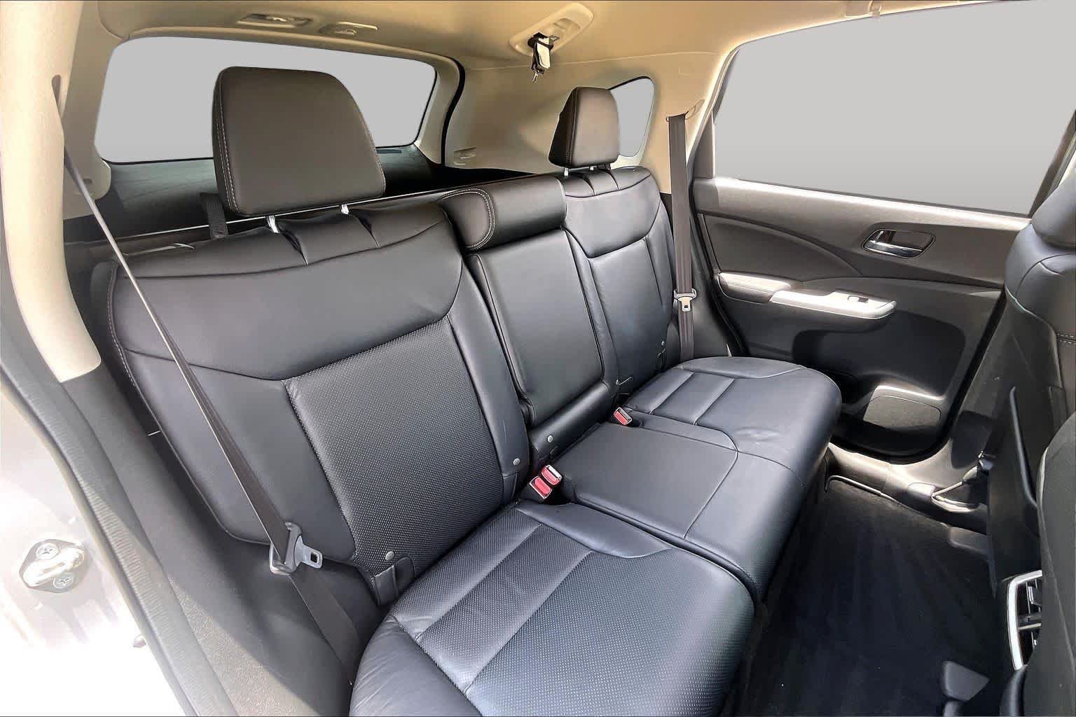 Used 2016 Alabaster Silver Metallic Honda EX-L image 18