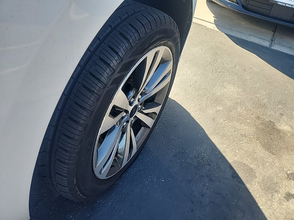 Used 2021 White Metallic Ford Platinum image 15