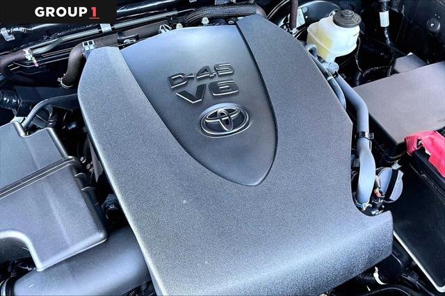 Certified Used 2023 MAGNETIC GRAY MET. Toyota  image 31