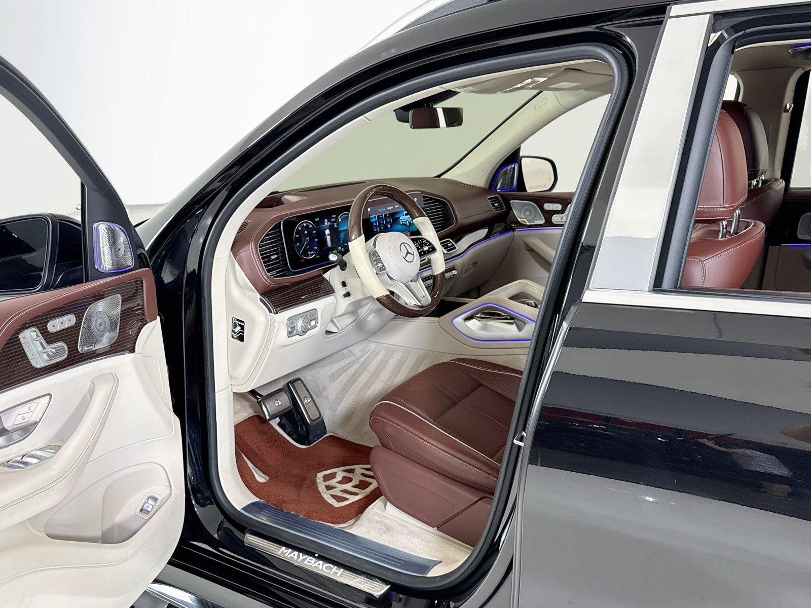Used 2021 Obsidian Black Metallic Mercedes-Benz Maybach GLS 600 | One Owner | Executive Seating image 12