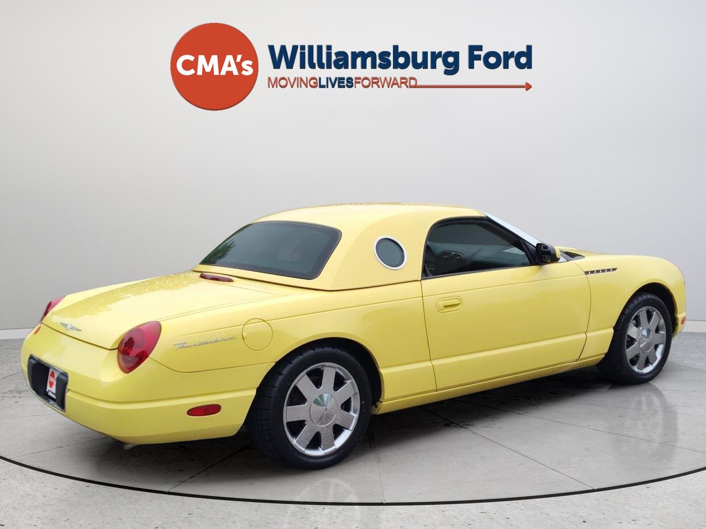 Used 2002 Inspiration Yellow Ford Deluxe image 5