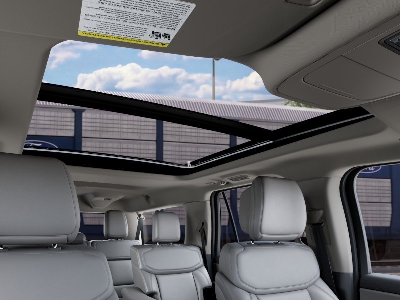 New 2027 Star White Metallic Tri-Coat Ford MAX Active image 22