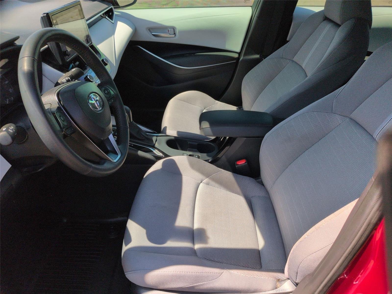 Used 2025 Ruby Flare Pearl Toyota SE image 18