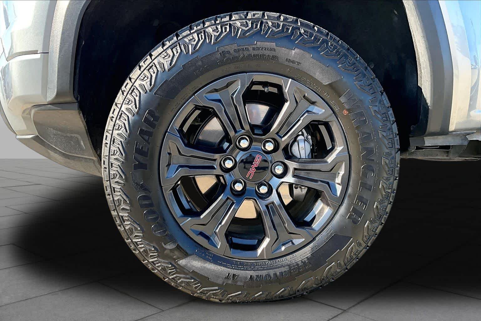 Used 2025 Sterling Metallic GMC 2WD Elevation image 11