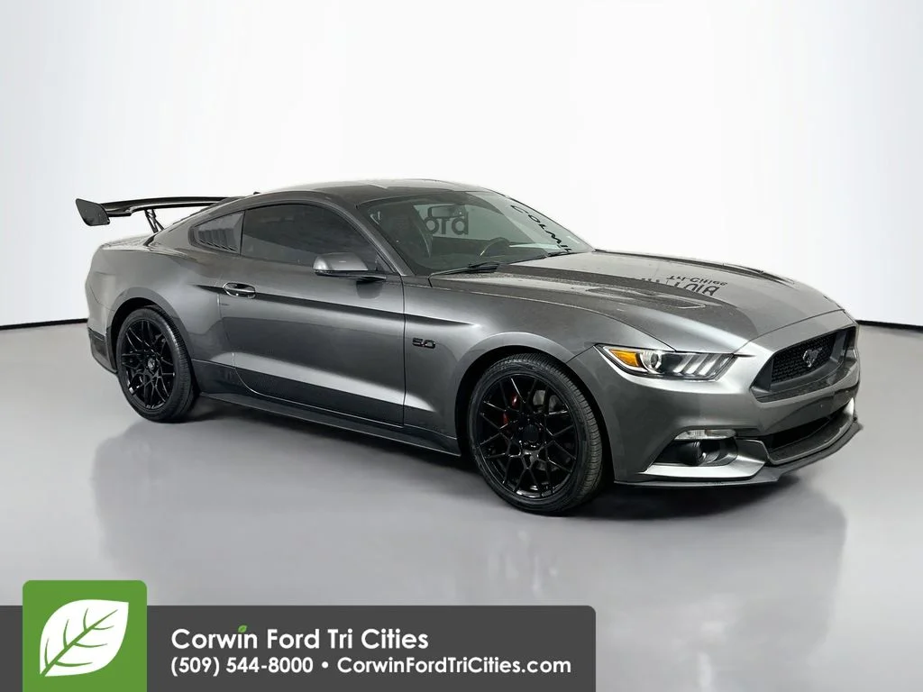 2015 Ford Mustang GT Coupe Premium's photo