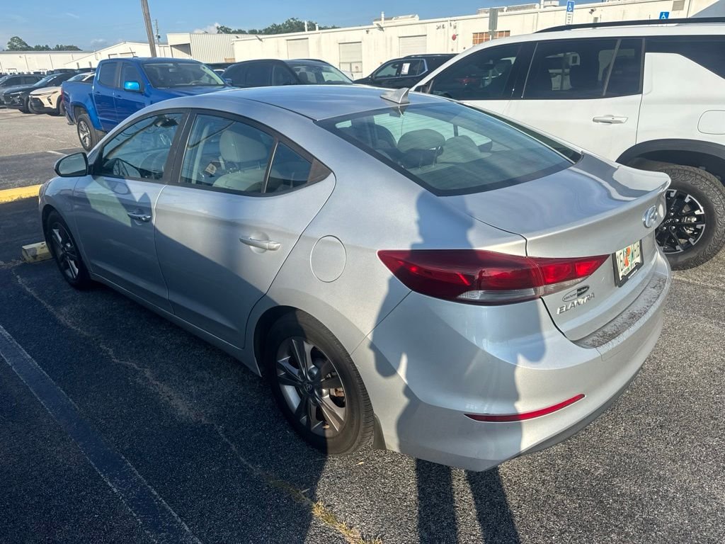 Used 2018 Silver Hyundai Value Edition image 3