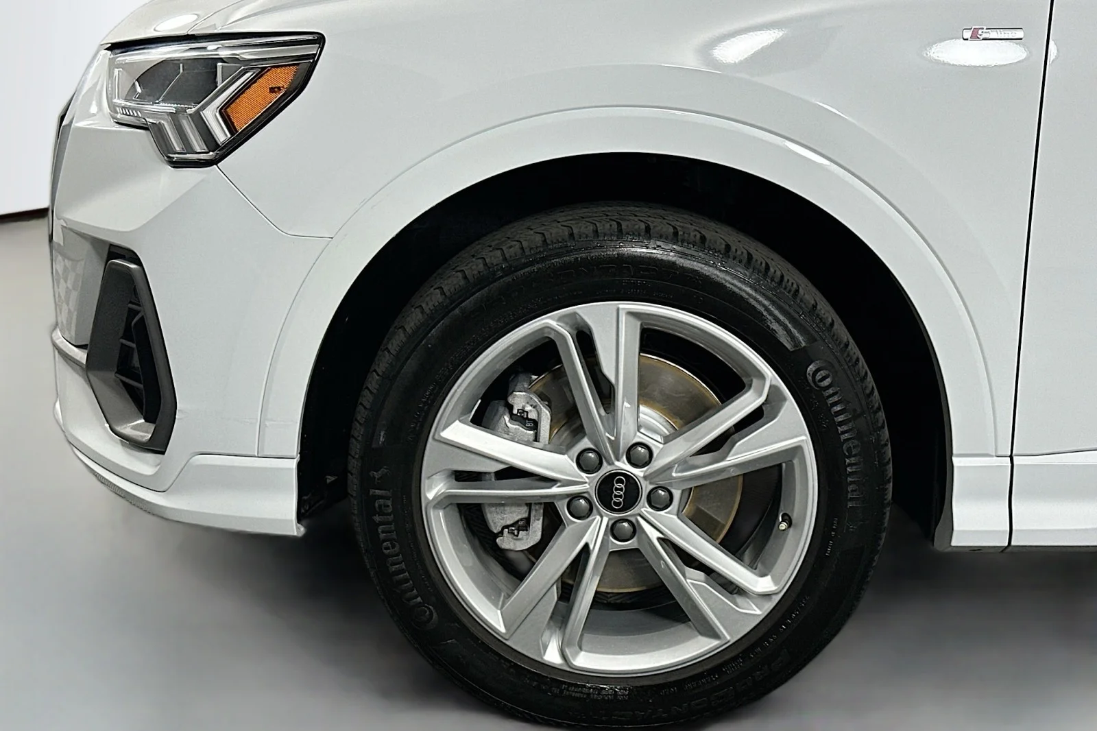 Used 2023 Glacier White Metallic Audi S line Premium image 12