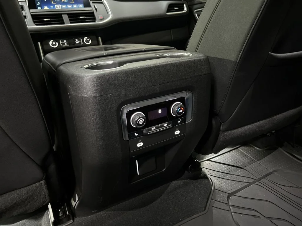 2023 Chevrolet Suburban Z71 - Photo 23
