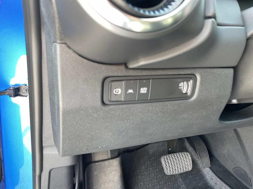 Used 2025 Riptide Blue Metallic Chevrolet LT image 18