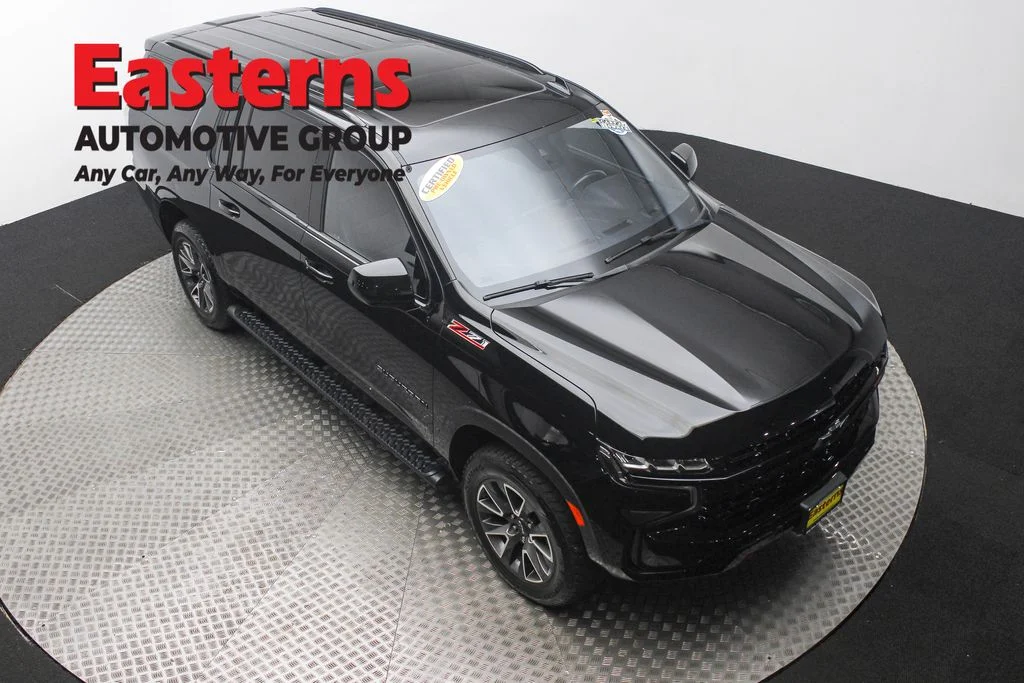Used 2023 Black Chevrolet Z71 image 3