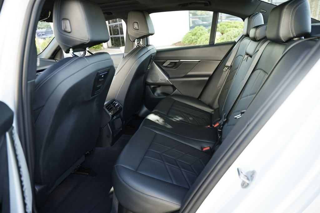 2025 BMW 5 Series 530i - Photo 26