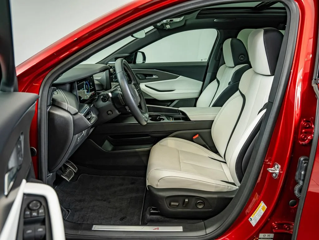 Used 2024 Red Acura  image 32