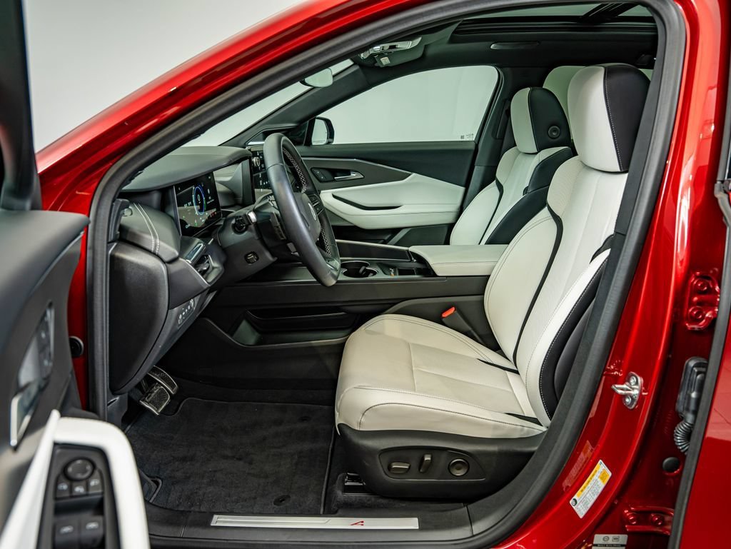 Used 2024 Red Acura  image 32