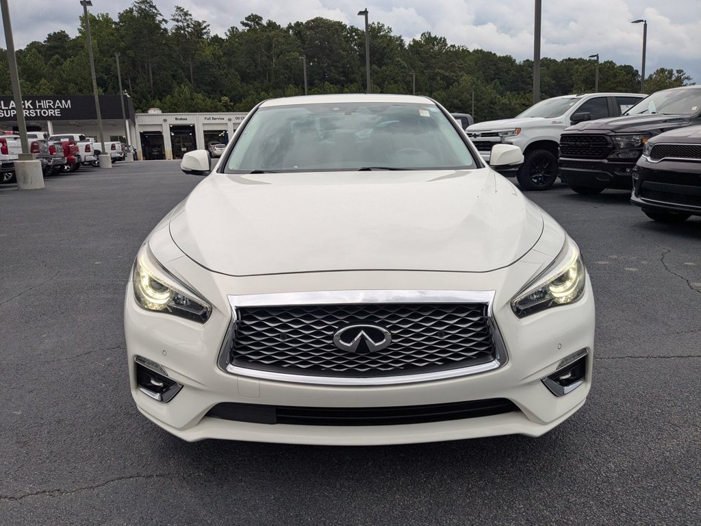 Used 2021 Pure White INFINITI 3.0t LUXE image 2