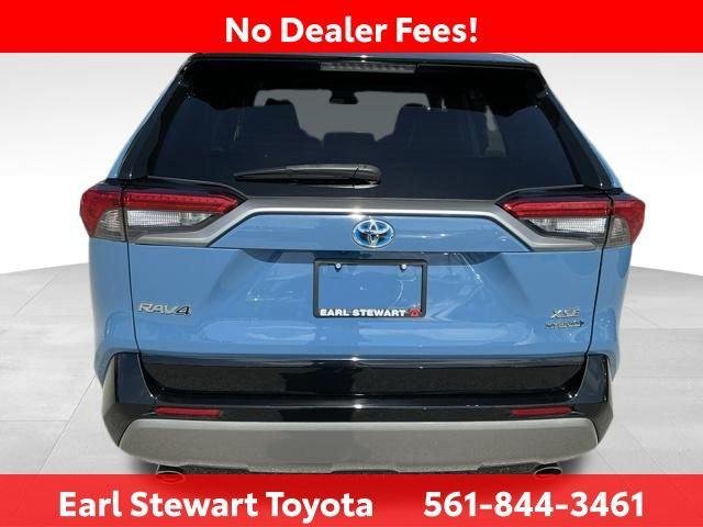 Certified Used 2022 CAVALRY BLUE W/BLK Toyota  image 6