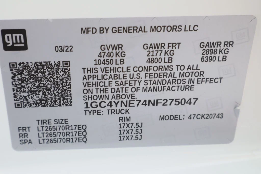 Used 2022 White Chevrolet LT image 32