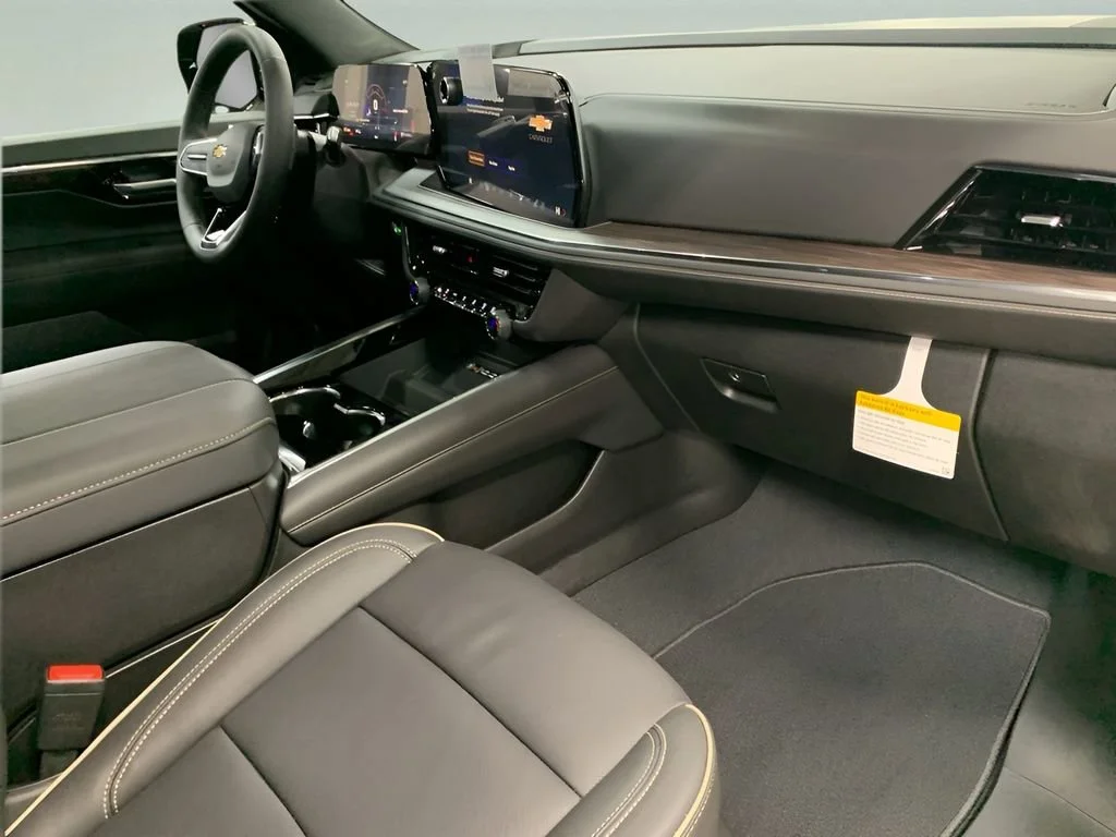 2026 Chevrolet Suburban Premier - Photo 20