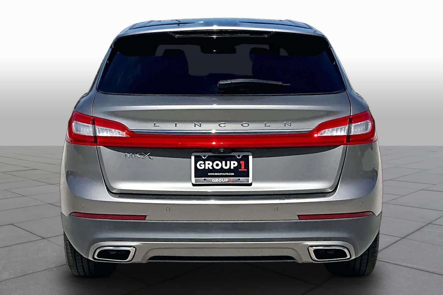 Used 2016 Luxe Lincoln Reserve image 5