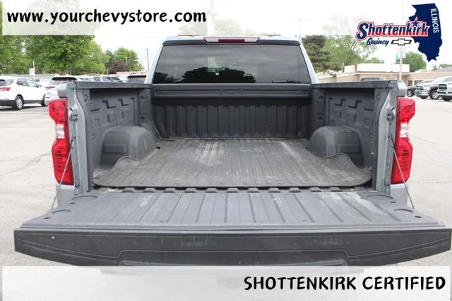 Used 2023 Gray Chevrolet LT image 5