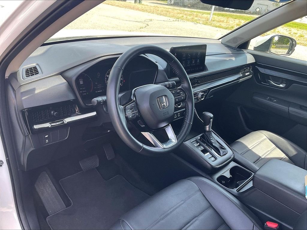 Used 2025 White Honda EX-L image 8