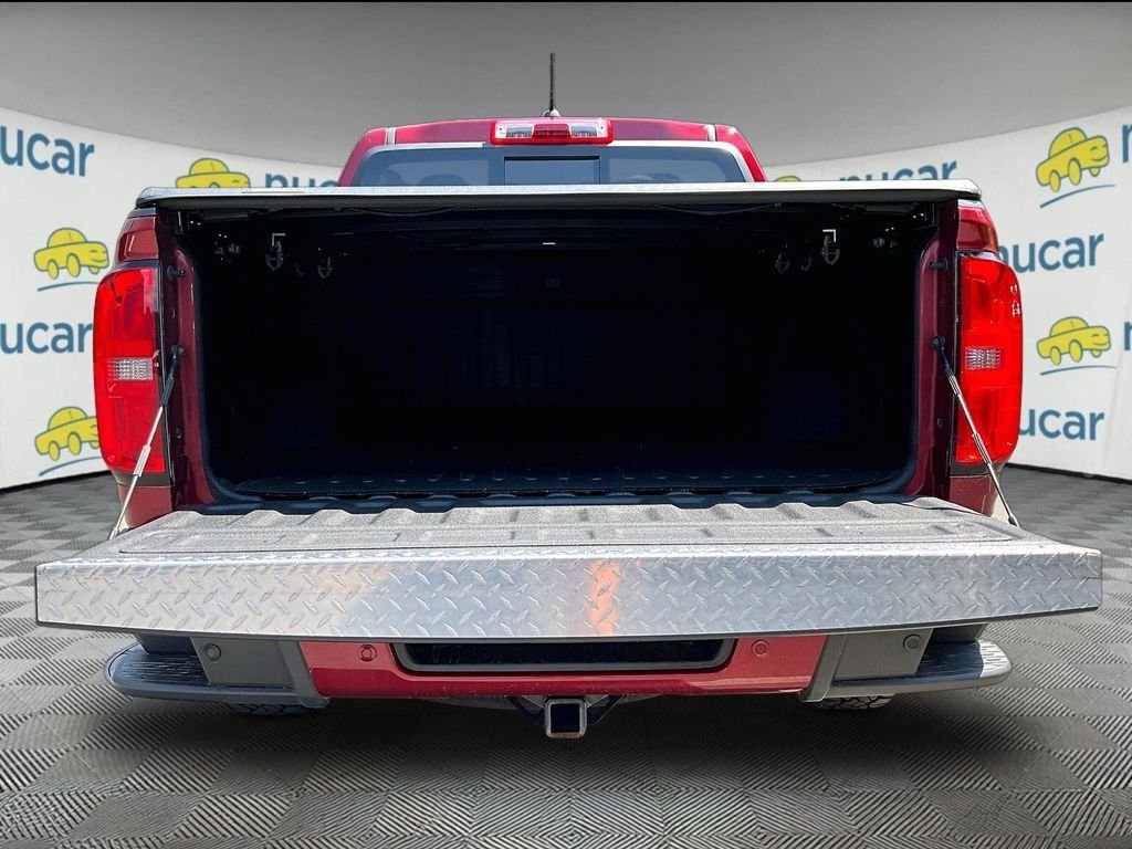 Used 2020 Red Chevrolet Z71 image 9
