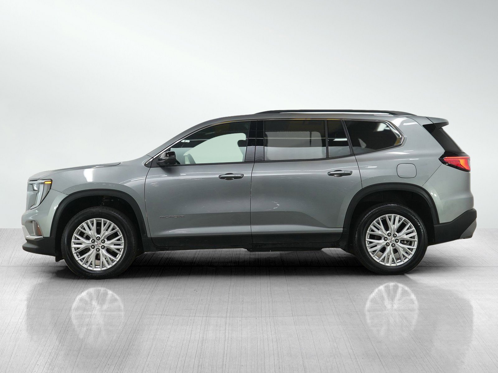Used 2024 GMC Acadia Elevation with VIN 1GKENNKS4RJ198225 for sale in South Saint Paul, Minnesota