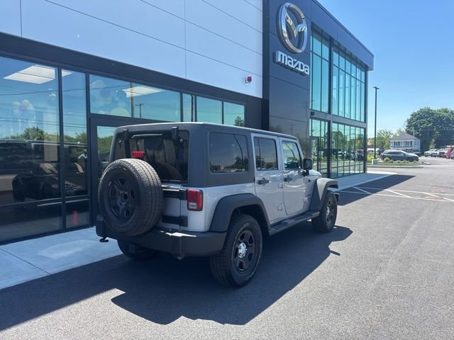 Used 2016 Silver Jeep Unlimited Sport image 3